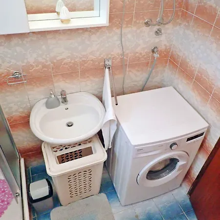 公寓 In Starigrad-paklenica 41713 斯塔利格拉德-帕克利尼卡