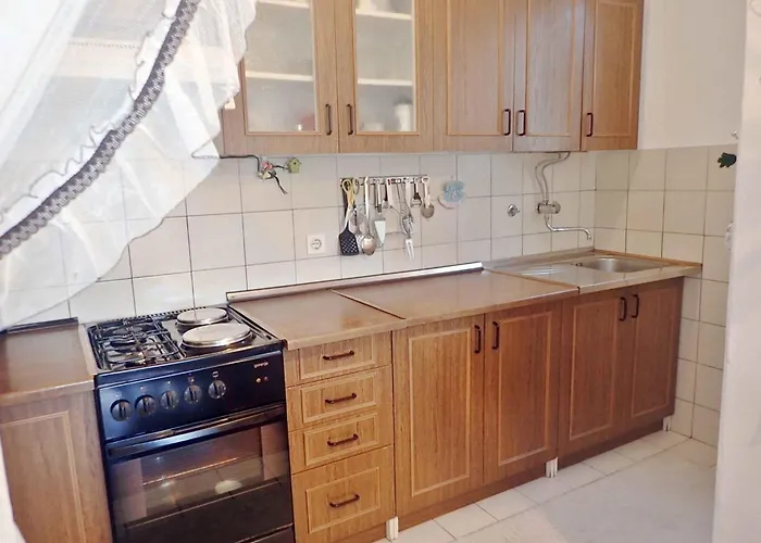 In Starigrad-paklenica 41713 شقة *